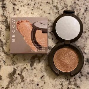 Becca Shimmering Skin Perfector in Opal